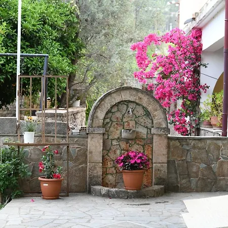 Art Flowers And Culture Apartmán *