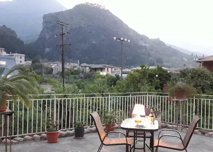 Art Flowers And Culture Mystras