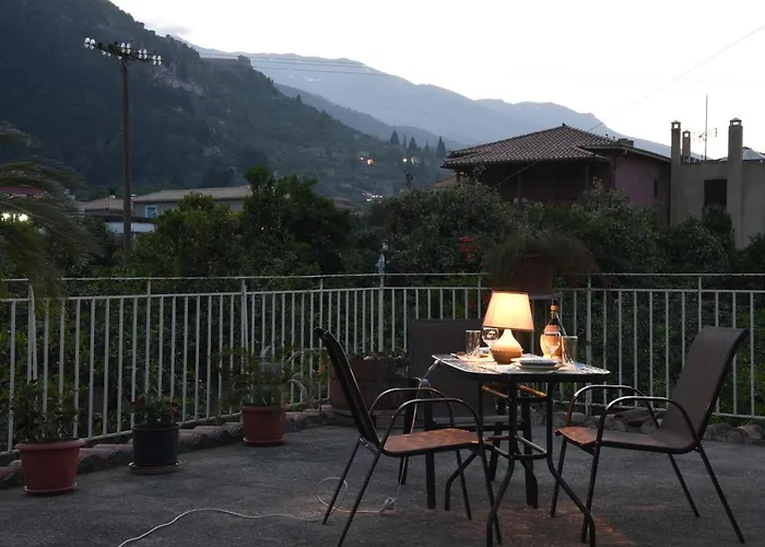 Art Flowers And Culture Appartement