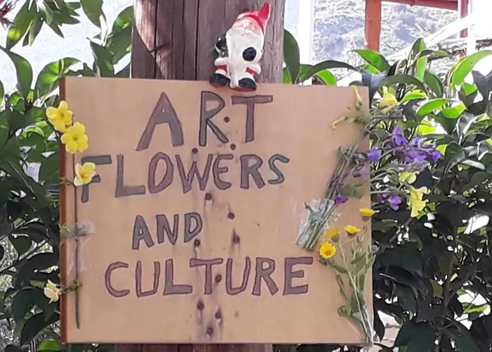 Art Flowers And Culture Μυστράς